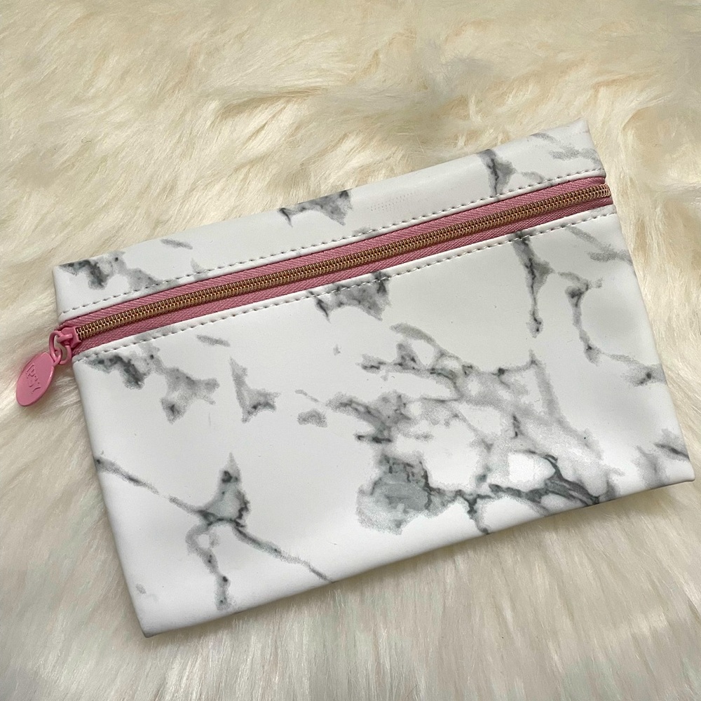 Marble black and white Ipsy bag